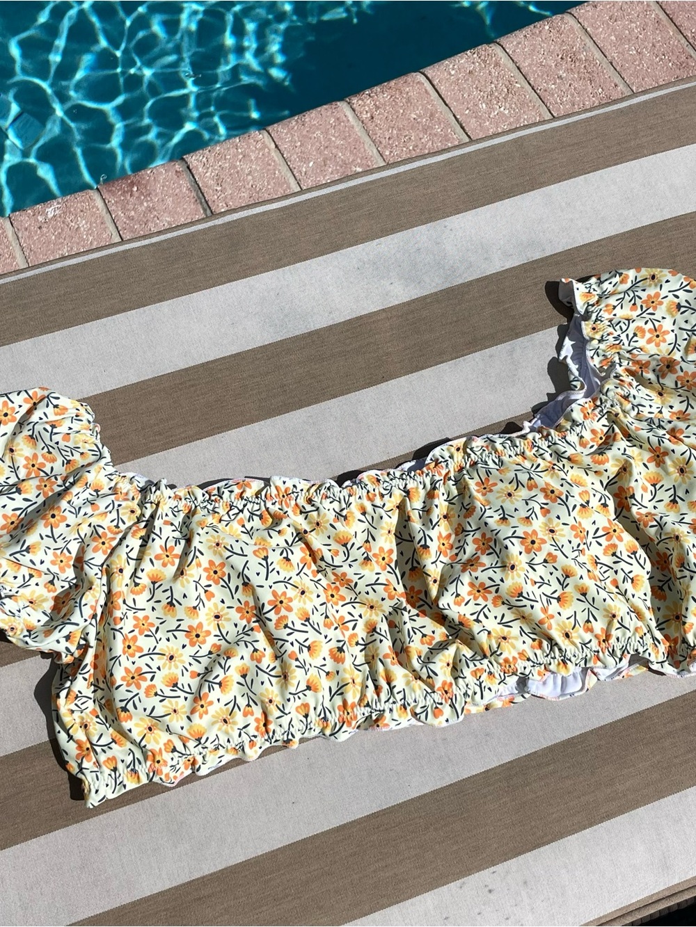SHEIN Yellow Floral Ruffle Bikini Set - Picture 5 of 10